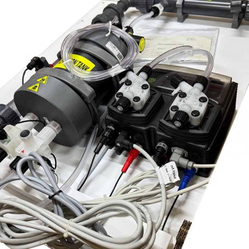 Chlordioxid-Generator EMEC LOTUS EASY 20 g/h, ein System zur Erzeugung, Dosierung und Überwachung von Chlordioxid zur Wasserdesinfektion